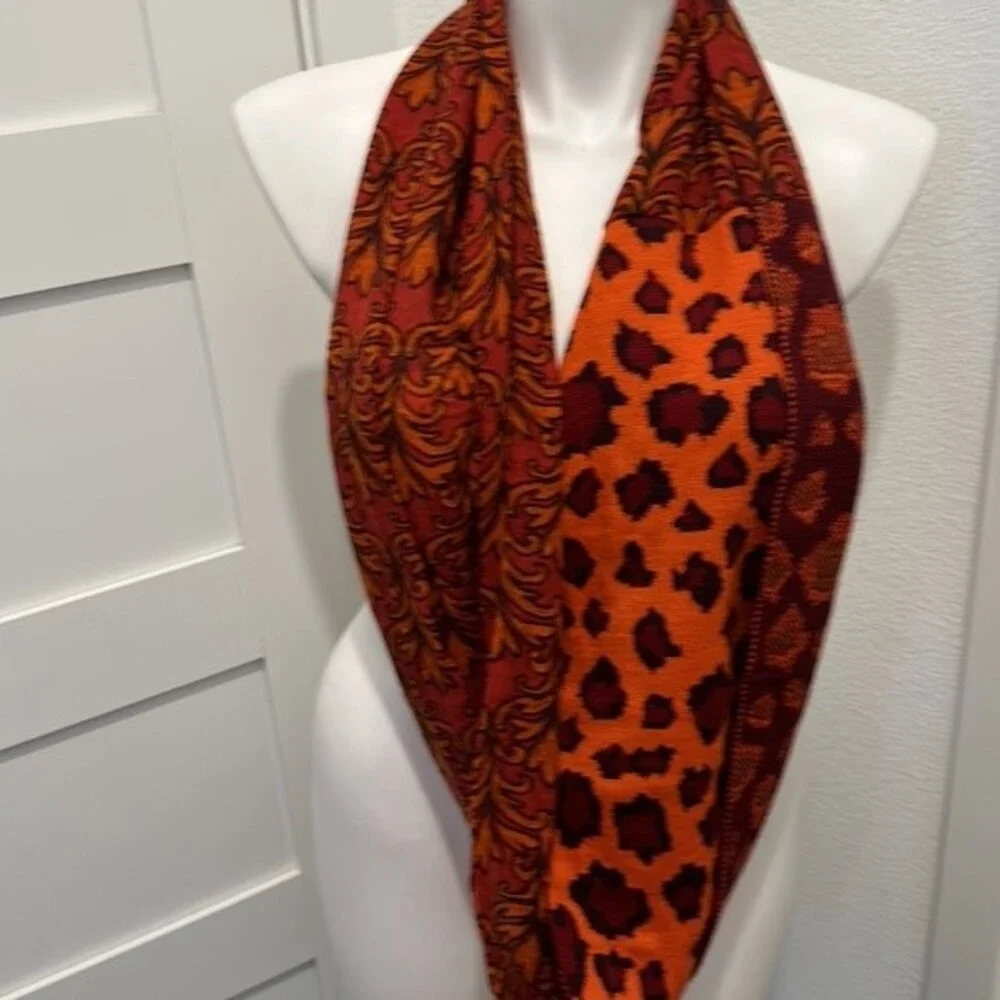 Collectioneighteen Infinity Scarf 🧣